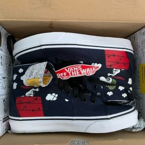 Never Worn Vans Peanuts Flying Ace high tops